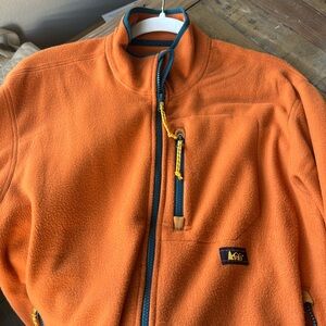 Small Women’s  REI zip up fleece